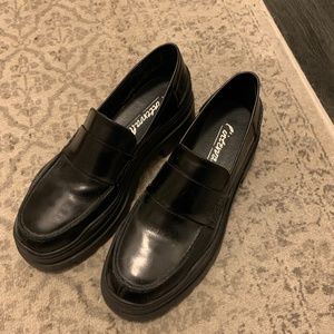 Lintervalle platform loafers leather